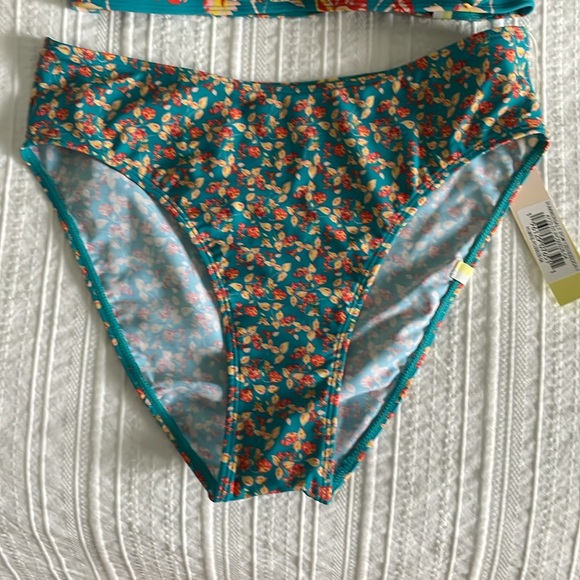NWT Summersalt Terrace Floral Bikini Set - Size 4 - Picture 3 of 9